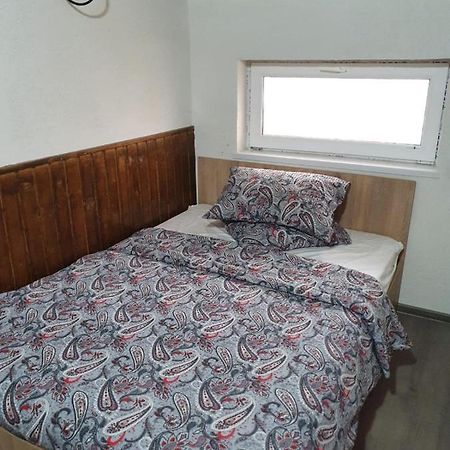 Hotel Casa Radu à Tulcea Extérieur photo