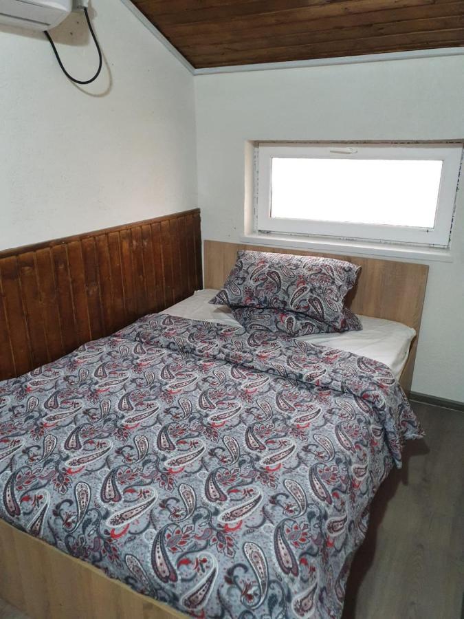 Hotel Casa Radu à Tulcea Extérieur photo